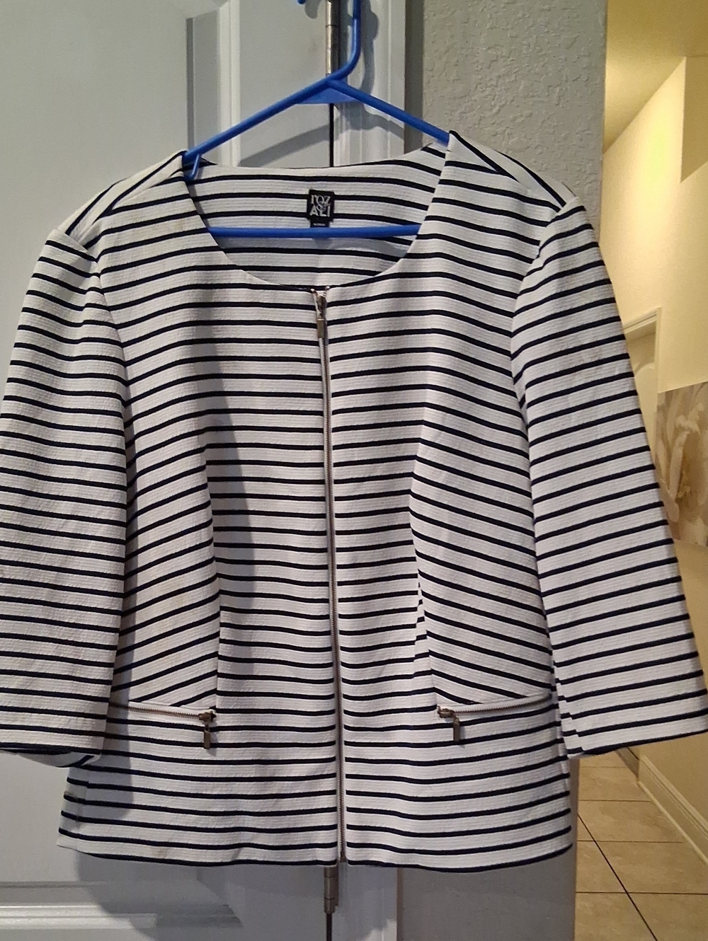 Roz & Ali White and Black Striped Zip-Front Blazer